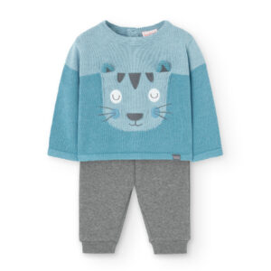 Conjunto tejido de punto gato celeste-gris  con medias